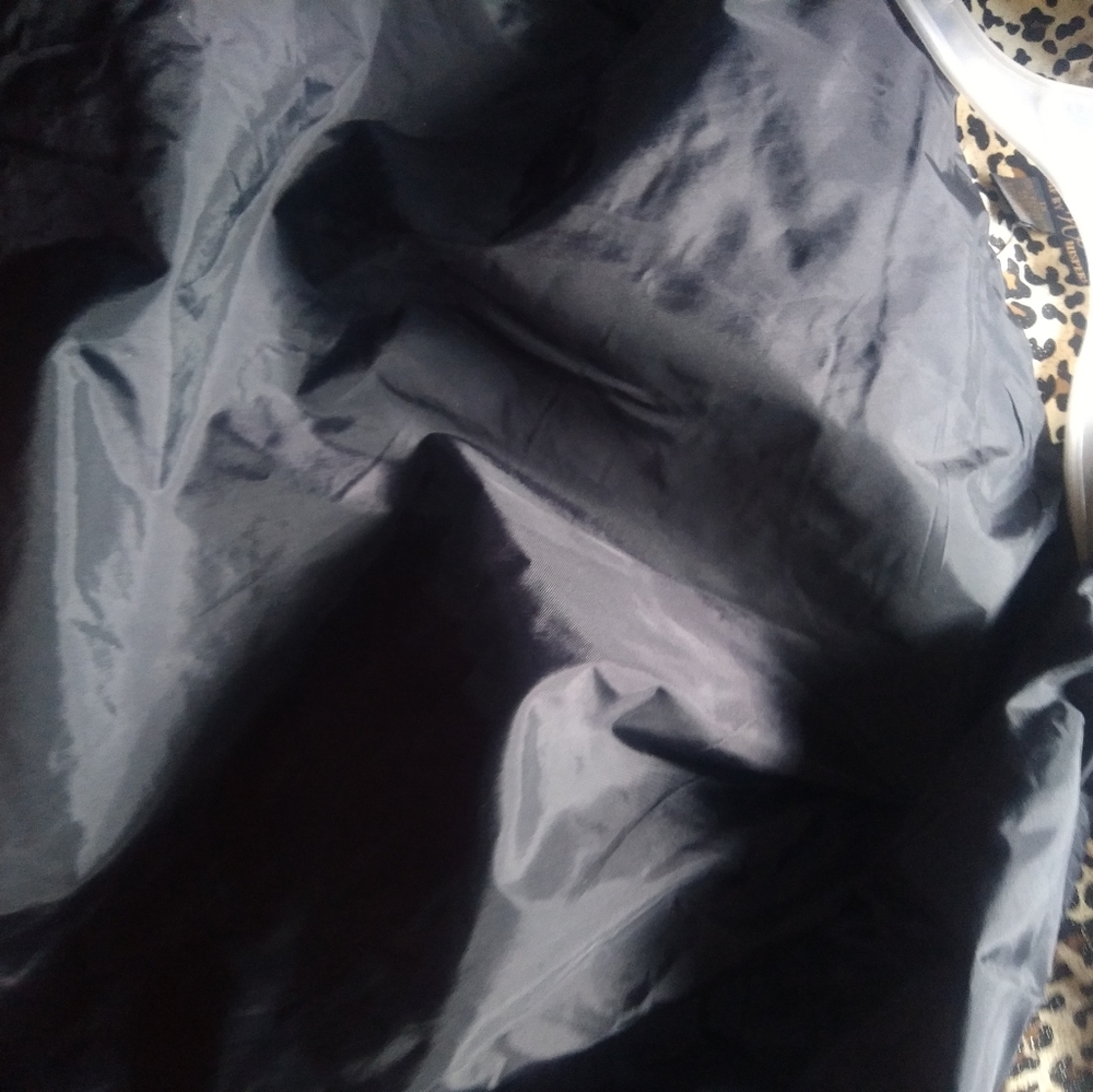 Windbreaker - Picture 4 of 4